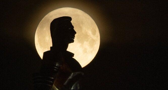 Обратная сторона Луны: как в СССР сделали снимки для лунного глобуса