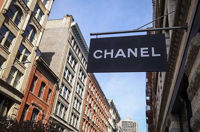 В Chanel прокомментировали гневные отзывы на "переоцененный" адвент-календарь бренда